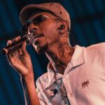 J.Eskine emociona ao falar sobre trajetória humilde após vitória no Prêmio Multishow