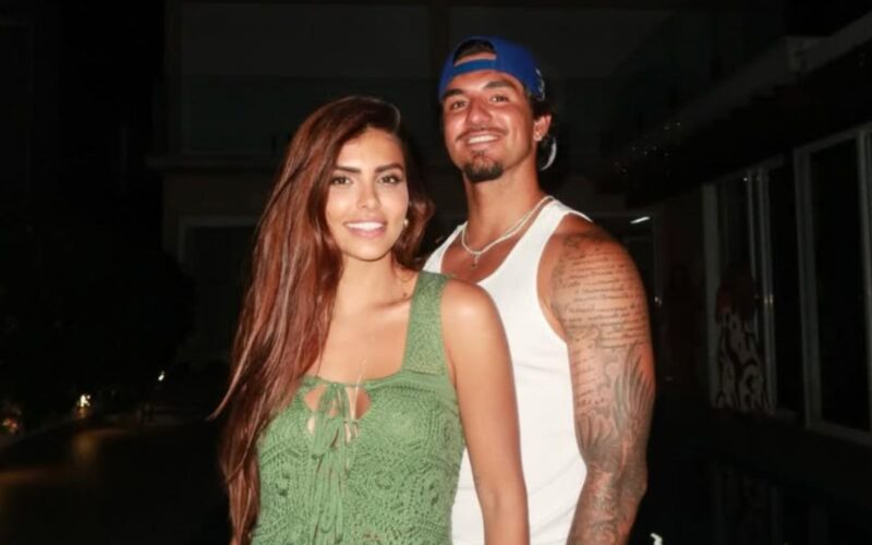 Gabriel-Medina-e-Isabella-Arantes.jpg